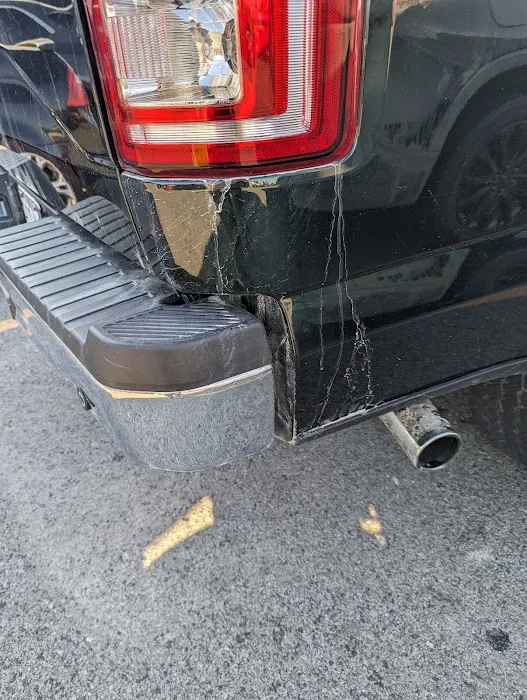 GO Car Wash Picture 3