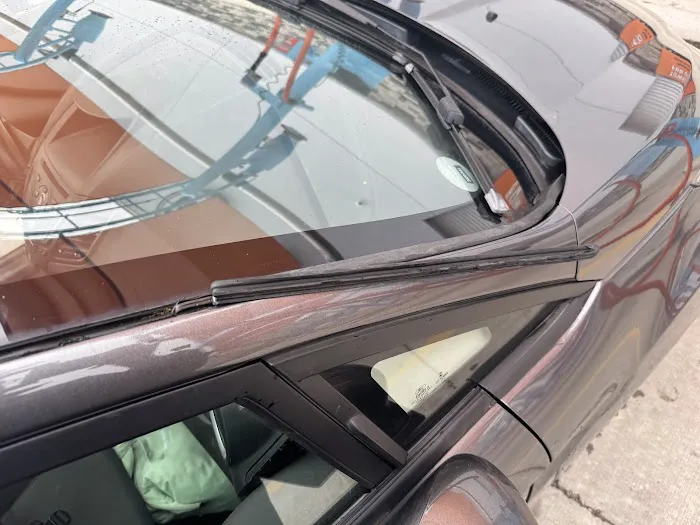 GO Car Wash Picture 10