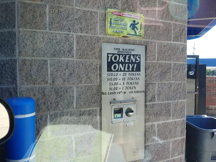 Dr. Spotless Car Wash Picture 10