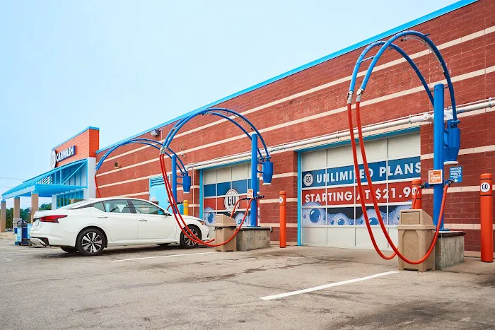 GO Car Wash Picture 2