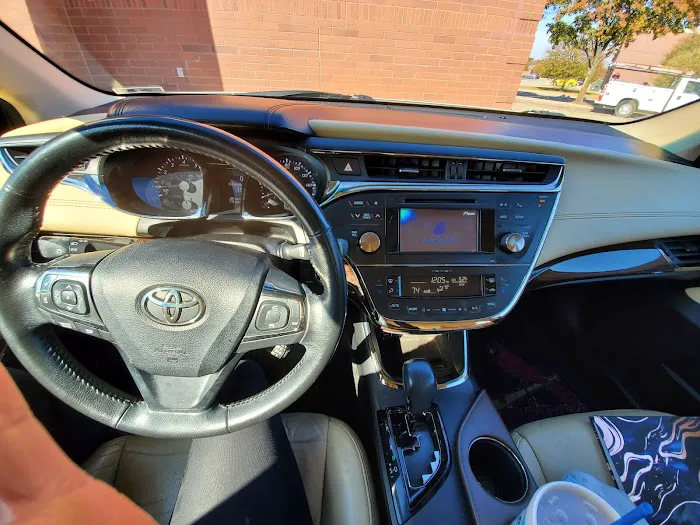 Charlie's Car Wash Picture 8