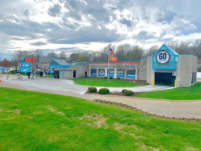 GO Car Wash Picture 1