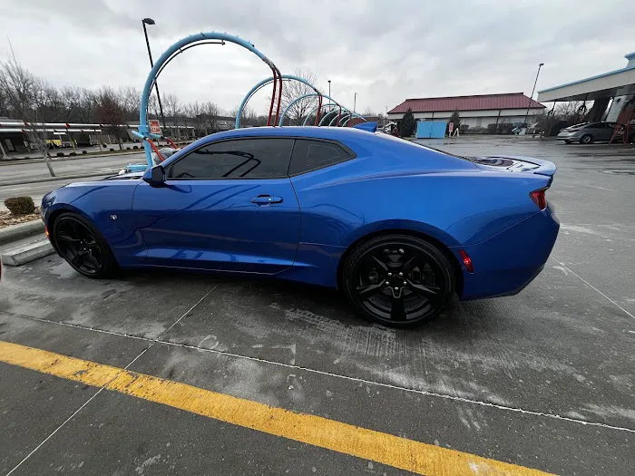 GO Car Wash Picture 8