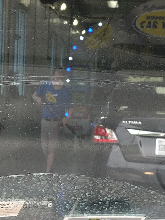 GO Car Wash Picture 10