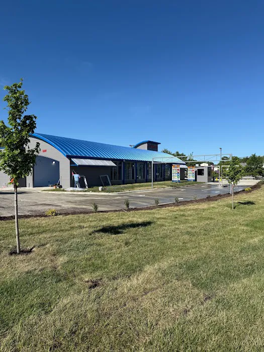 Cowboy Express Car Wash Picture 3
