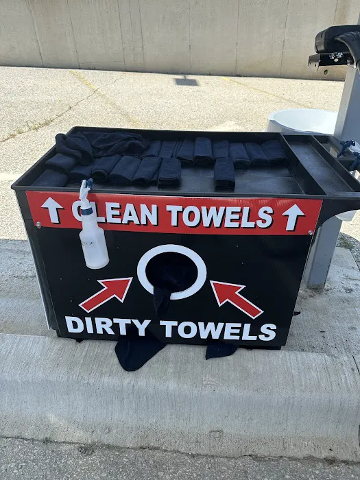 Cowboy Express Car Wash Picture 6