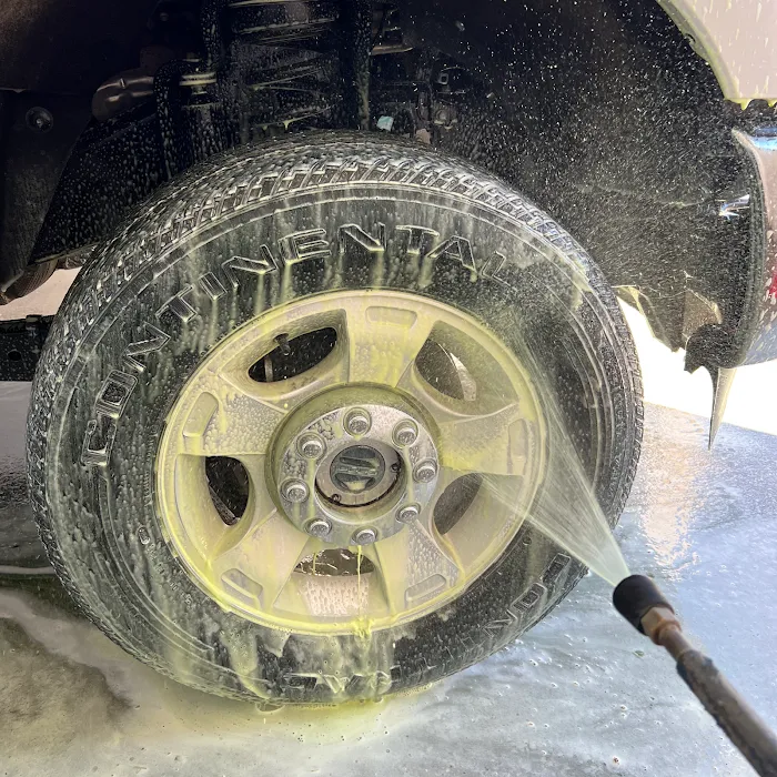 Classic Carwash North Picture 6