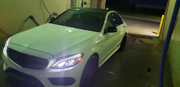 Minit Mart #603 Car Wash Picture 3