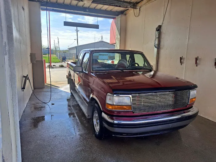 Tonganoxie Car Wash Picture 3
