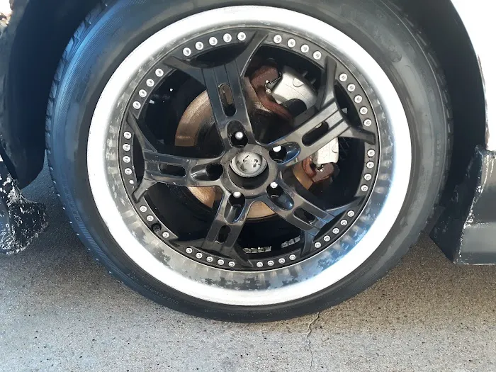 Spartan Carwash Picture 2