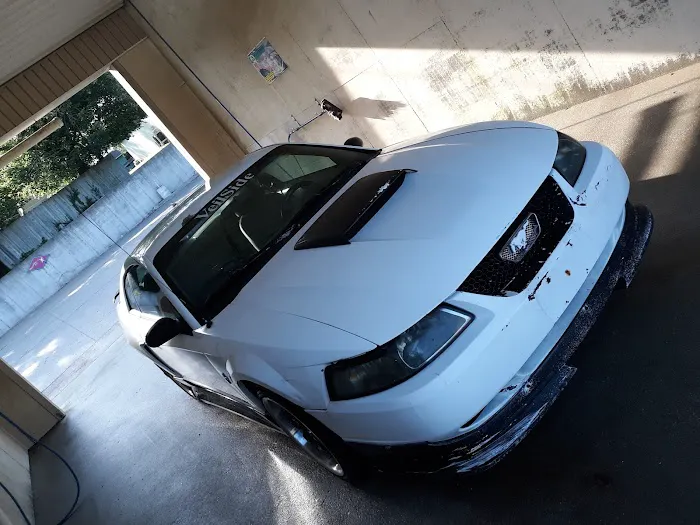 Spartan Carwash Picture 4