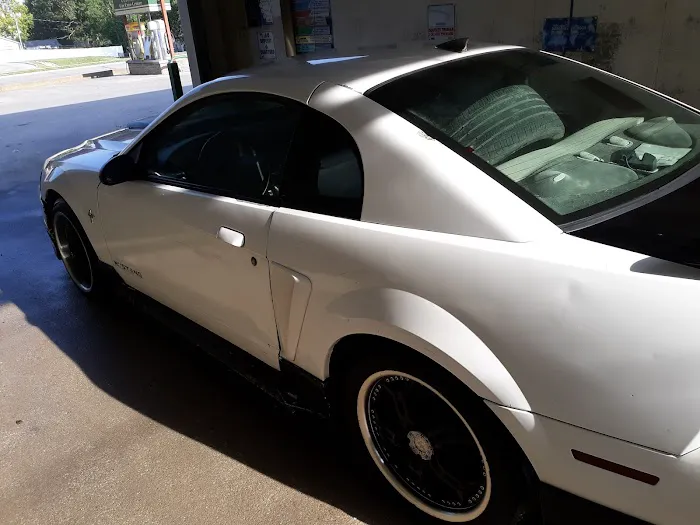 Spartan Carwash Picture 7