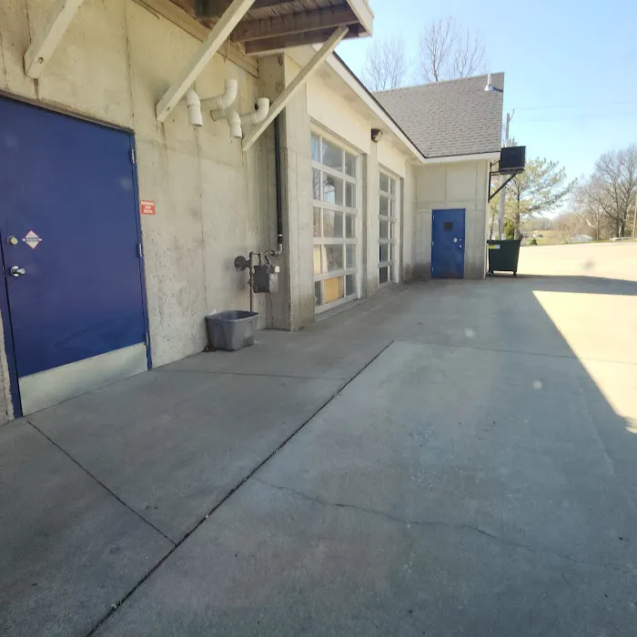 Valvoline Express Care Car Wash Picture 2