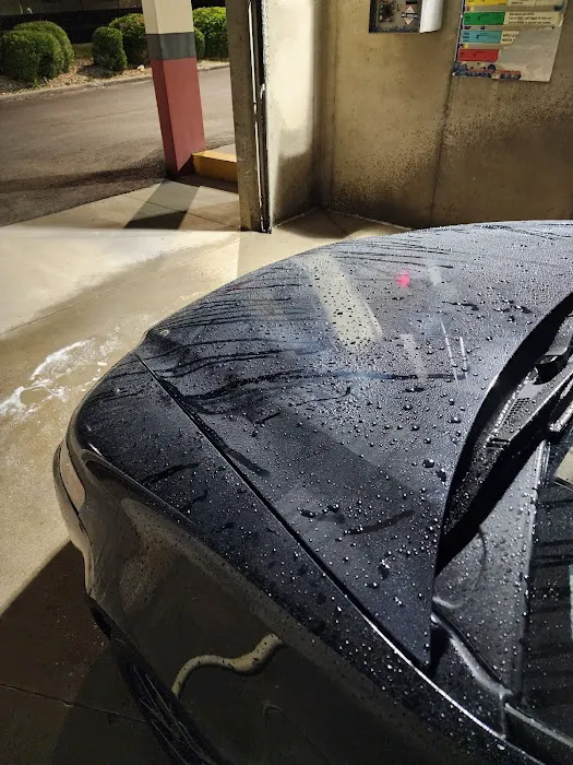 Aero Blast Car Wash Picture 4