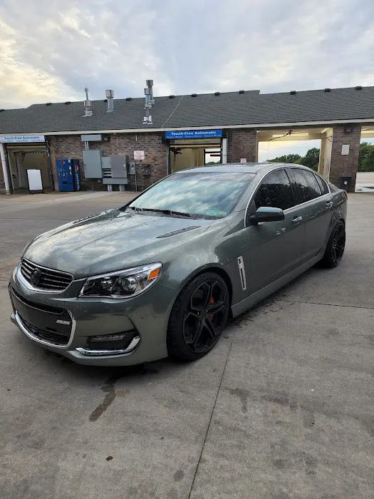 Swift Shine Car Wash Picture 2