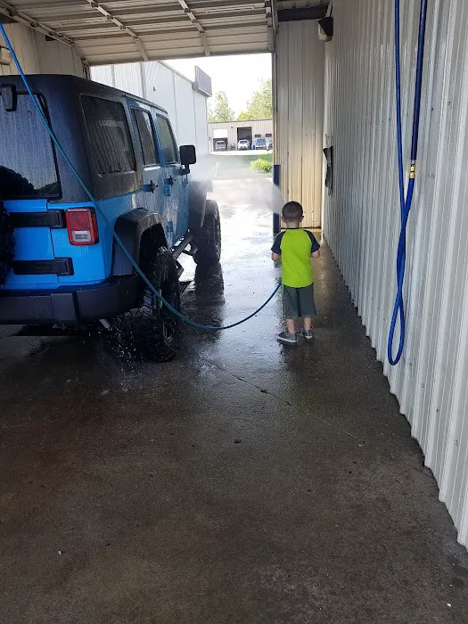 D & T Car Wash LLC Picture 8