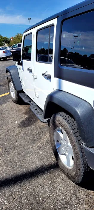 Club Car Wash Picture 4