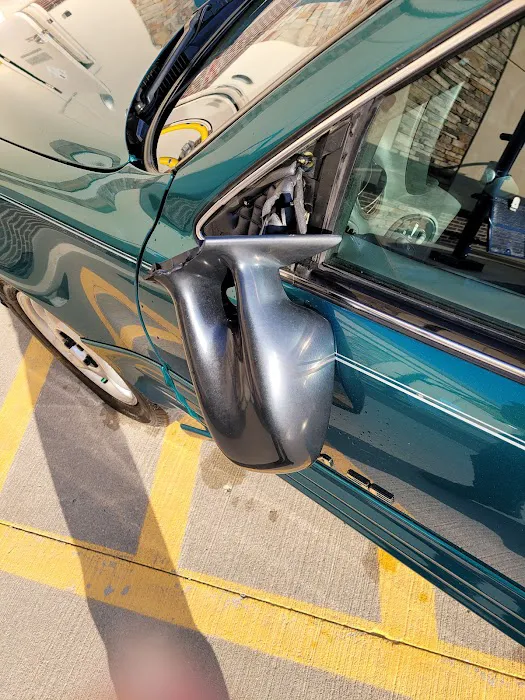 Club Car Wash Picture 8