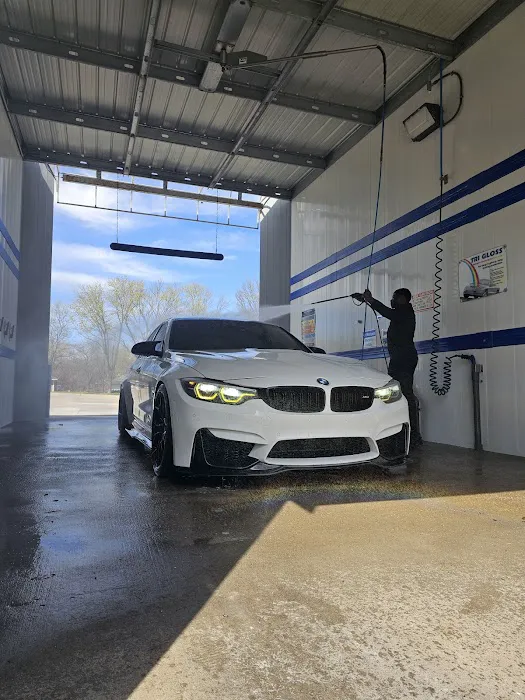 Greenwood Carwash Picture 5