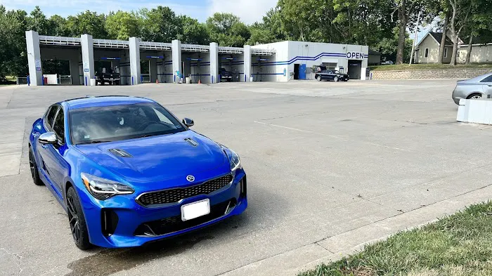 Greenwood Carwash Picture 1