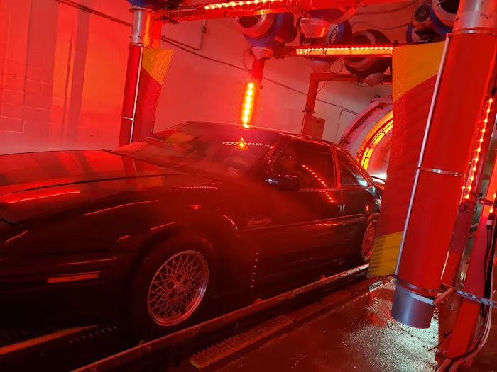 Brite Carwash Picture 10