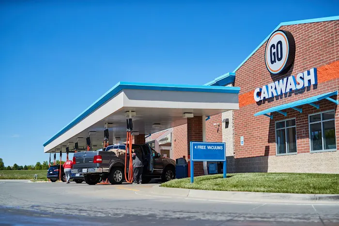 GO Car Wash Picture 3