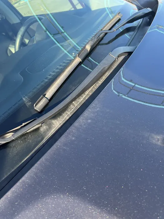 GO Car Wash Picture 6