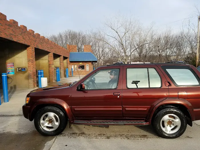 Dr Spotless Car Wash Picture 6