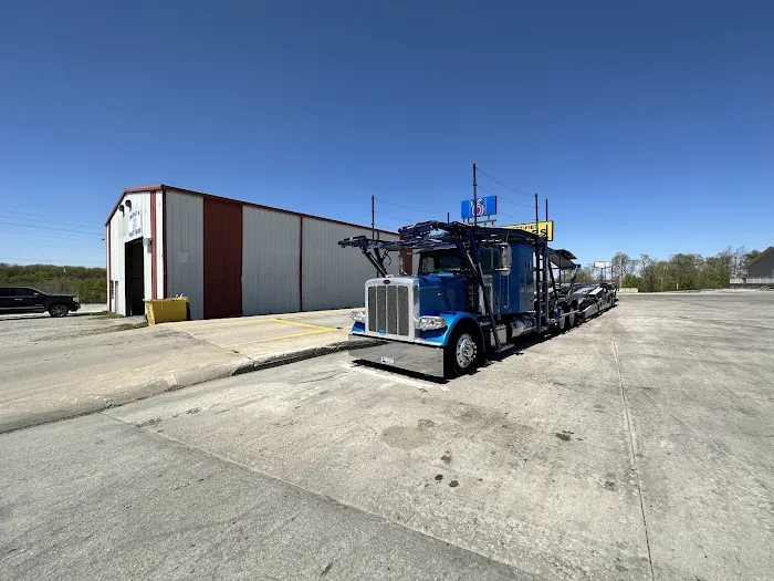 Triple H Family Truck Wash Picture 3