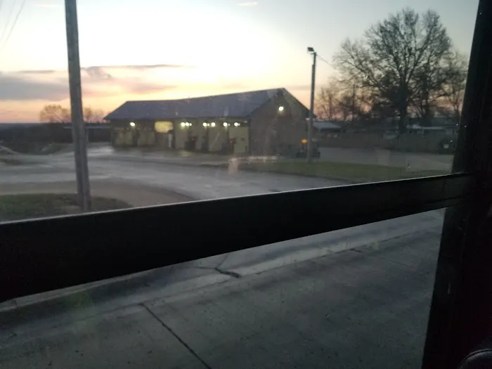 Superior Car Wash - East Picture 1