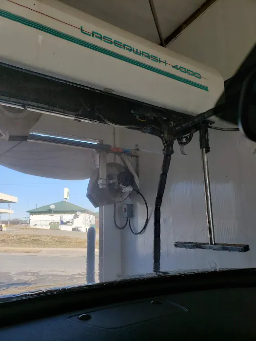 Superior Car Wash - East Picture 6