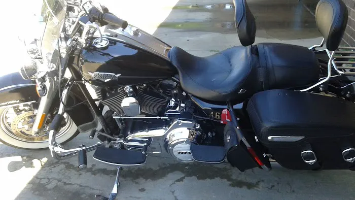 K & T Car Wash Picture 6