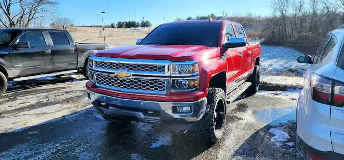 Tommy's Express® Car Wash Picture 10