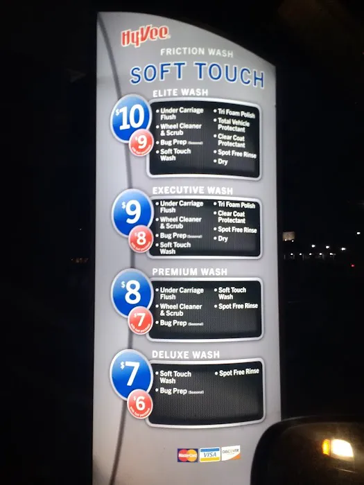 Hy-Vee Car Wash Picture 5