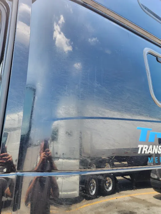 Blue Beacon Truck Wash of Oak Grove, MO Picture 2