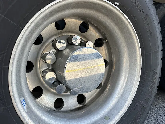 Truckomat of Oak Grove Picture 4