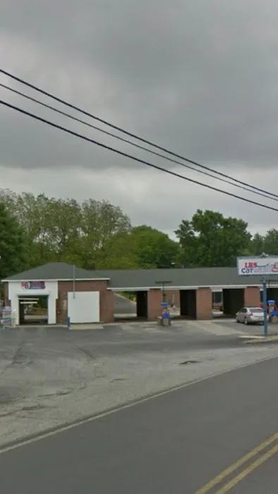 LB's Carwash Picture 1