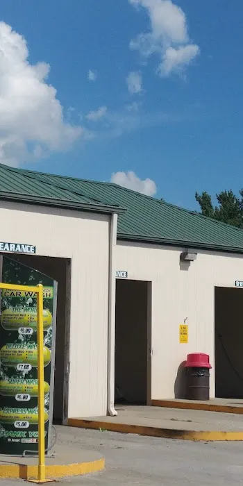 Peculiar RV & Car Wash Picture 8