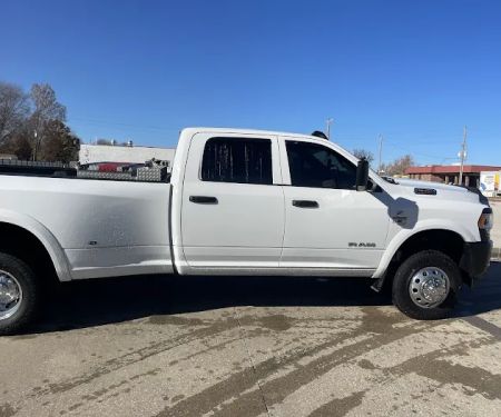 Peculiar RV & Car Wash