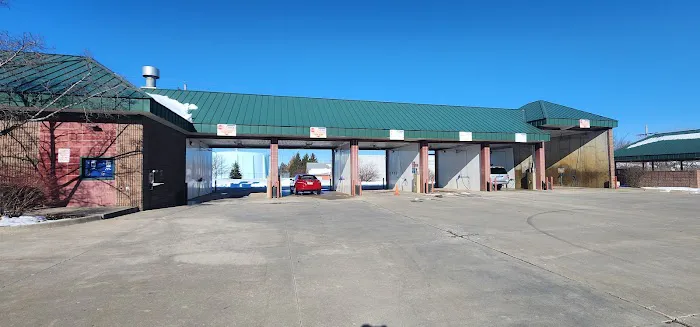 Wakarusa Court Car Wash Picture 2