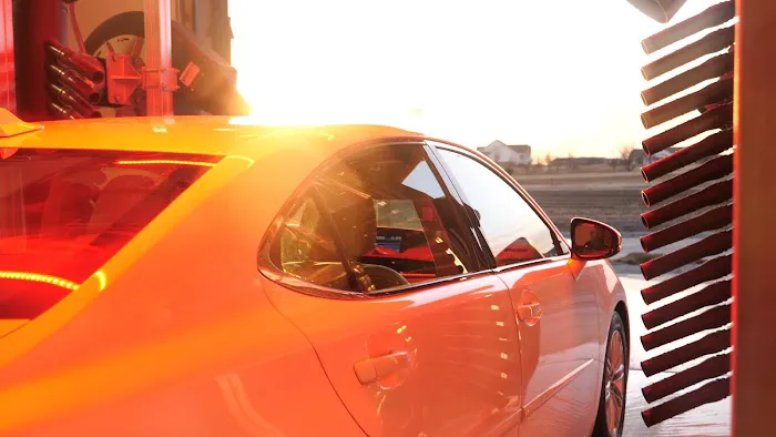 Club Car Wash Picture 2