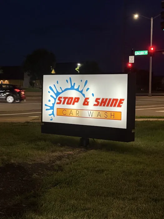 Stop & Shine Car Wash Picture 5
