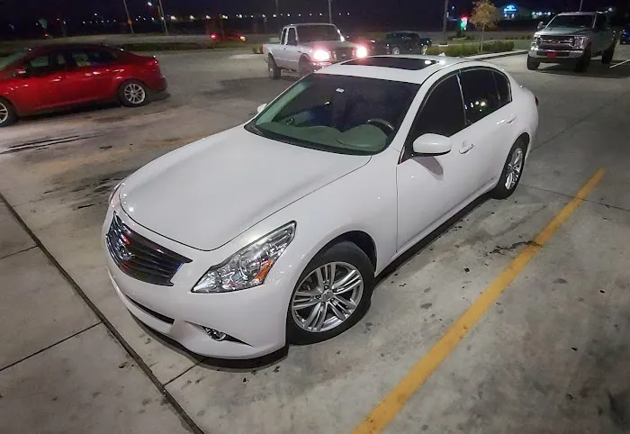 Autosoak Car Wash Picture 9