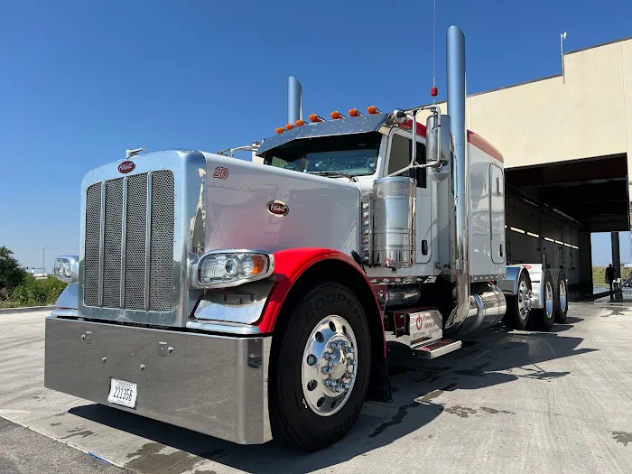 On The Go Truck Wash Picture 10