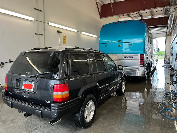 On The Go Truck Wash Picture 7