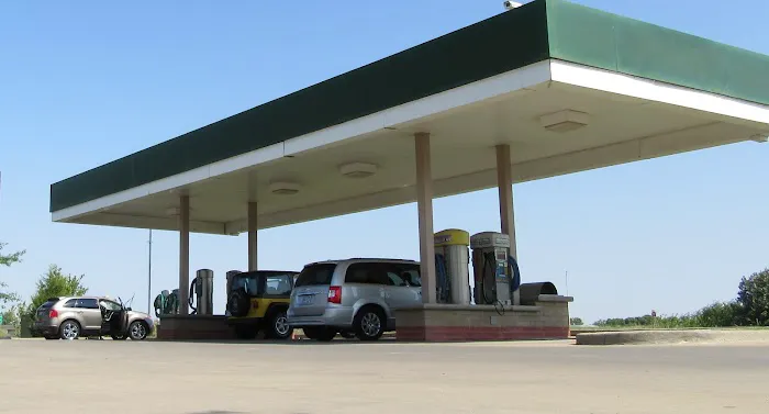 Wes's Car Wash Picture 4