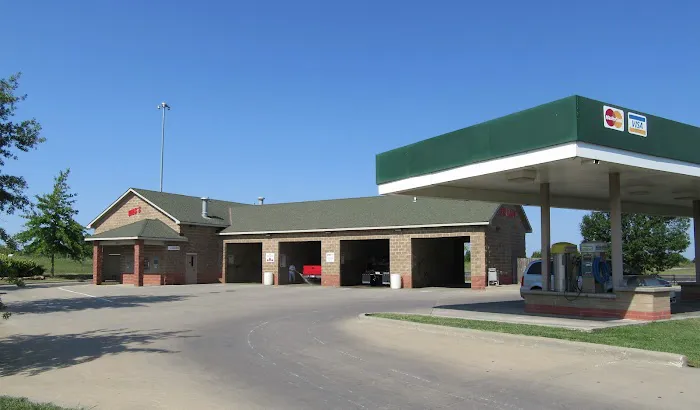 Wes's Car Wash Picture 2