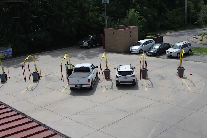 East Ridge Car Wash Picture 4