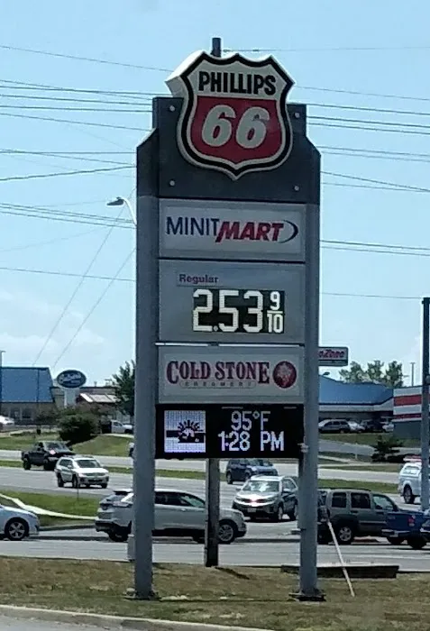 Minit Mart Touch-Free Car Wash Picture 4