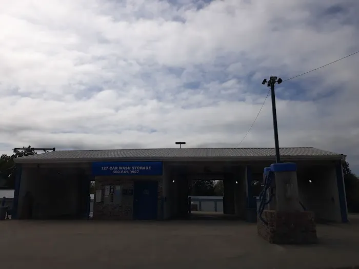 Al's Car Wash / Deatherage Storage Picture 2